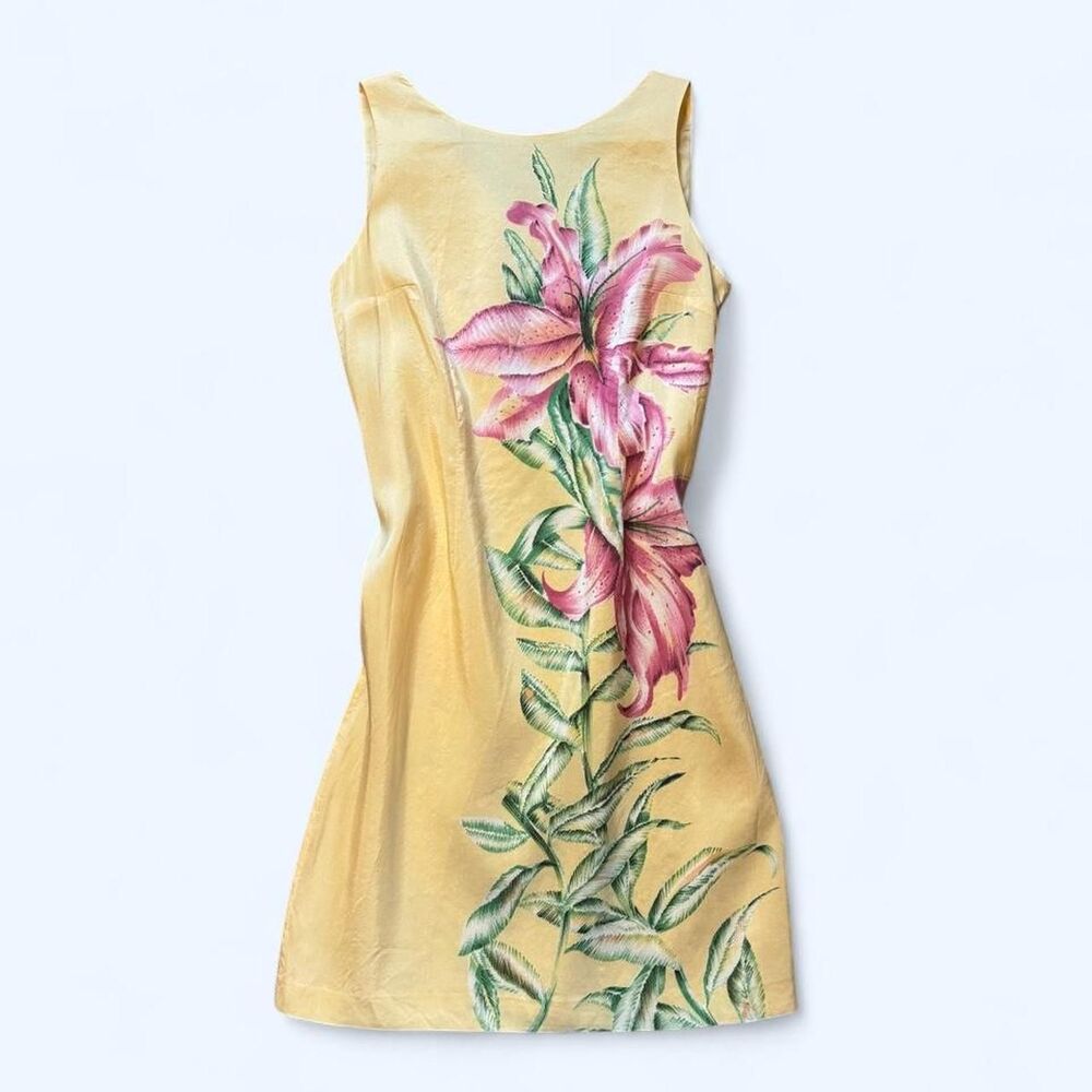 Vintage Carol Anderson Women's Yellow and Pink Lily Graphic Silk Dress